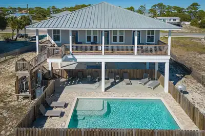 Image de De La Sol: Charming Sgi Home - Private Pool, Pet Friendly, Sleeps 10!