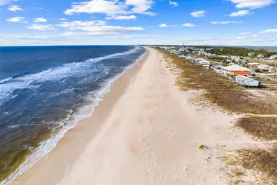 Image de Rise N Shine: 2 Br Cozy Cottage on Gulf Beaches- Sleeps 7, Pet Friendly!