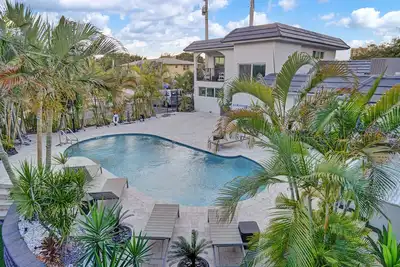 Image de Bright Beachside Getaway Apt #2