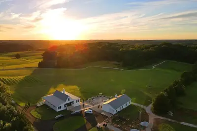 Image de Farm Villa - near lake with private pickleball court