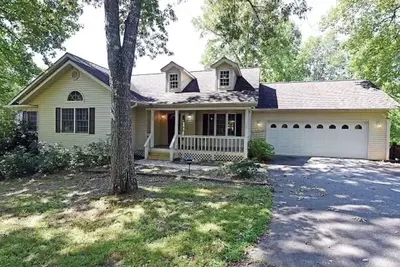 Image de Lakefront family mountain home on North Ga's Lake Nottely near Blairsville, Ga