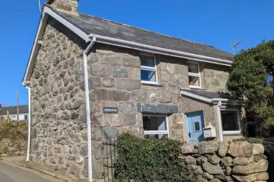 Image de Cosy, coastal cottage in the heart of Snowdonia