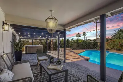 Image de Montecito | Hot Tub | Amazing Pool | Fire Pit