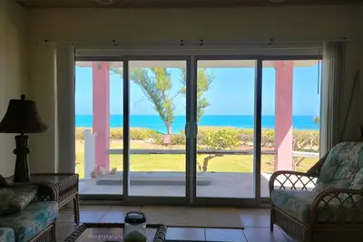 Image de Ocean Front Conch Pearl -Green Turtle Cay with a dock! 20% Winter Discount!