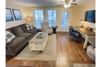 Image de 23 Mountain Crest, Snowshoe, Wv - Country Chic