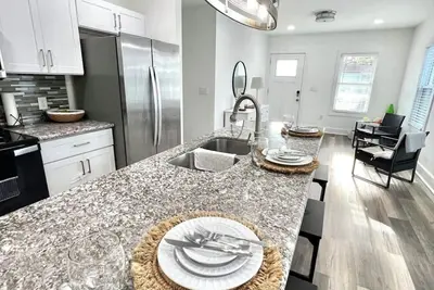 Image de Peaceful 3 Bedroom Pensacola Get Away-2 mins from Nas Pensacola