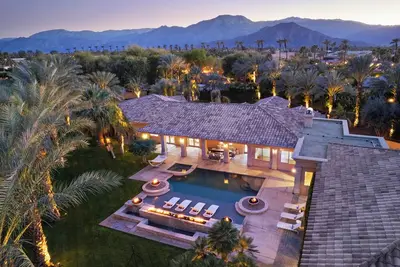 Image de The Date Palm Estate by AvantStay | Luxurious Private Retreat!