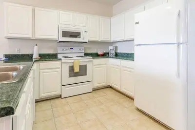 Image de Pool | WiFi | Lake Front| Sleeps 6 | Mm 13 (632dc)