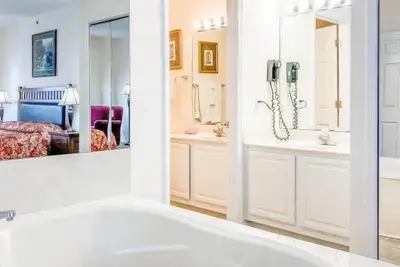 Image de Pool | WiFi | Lake Front| Sleeps 8 | Mm 13 (312dc)