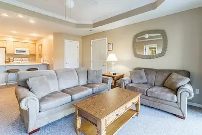Image de Pool | WiFi | Lake Front | Sleeps 4 | Mm 13 (311a)