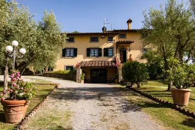 Image de Splendid Villa with bg pool and tennis court