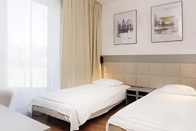 Image de 404 Rooms Wolska Apartament - 15 minutes from City Center