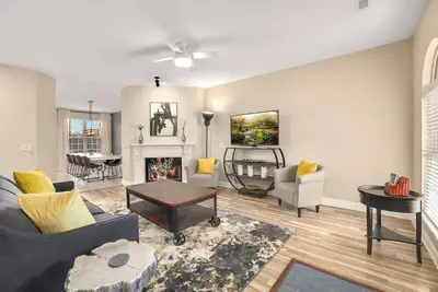 Image de Bentonville Abode - Mtb Friendly - 2 Mi to Dt