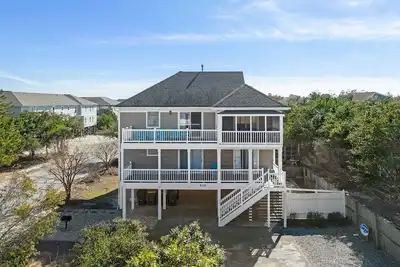 Drift Away: Pool | Elevator | Short Walk To Beach