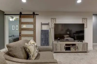 Image de Luxurious House in Aksarben