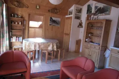 Image de À 250m des pistes de ski, 1er étage, balcon, télévision, casier à ski, 40m², Champagny-en-Vanoise