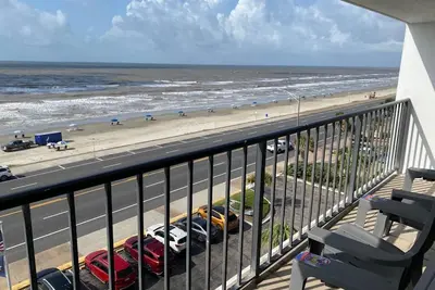 Galveston Oceanview, Wonderful location! 2bed/2bath