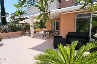 Image de Appartement T3  Climatisé Rdc Terrasse et  garage.