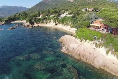 Image de Rare! Cet été profitez d'une maison familiale \"Pieds dans l'eau\" à Sagone. . .