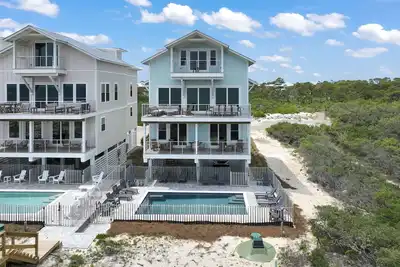 Image de Osprey: Amazing 6 Br- Sleeps 22, Pet Friendly, Beachfront, Priv. Pool, Hot Tub