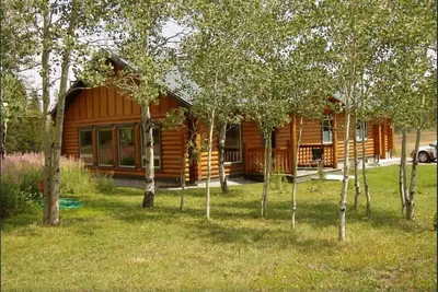 Image de 6 miles to park entrance Sweet Home Montana- Lazy Fox