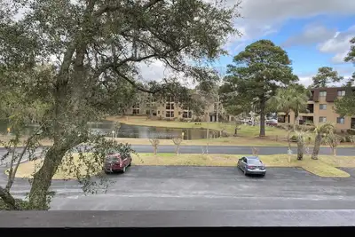 Image de Resort View - Tennis Villas G16 is brought to you by Osrp