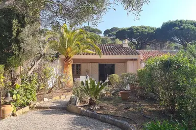 Image de Gigaro -Mas accès plage à pied
