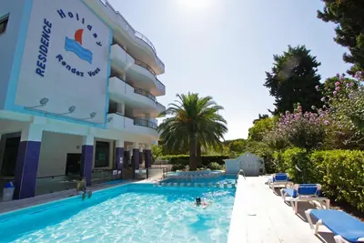 Holiday Rendez Vous 18 - First floor apartment with side sea view
