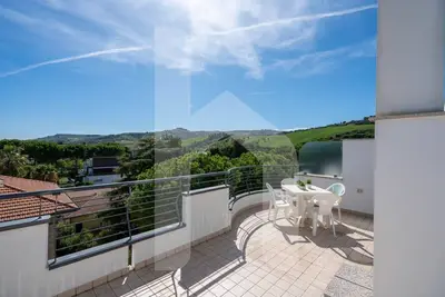 Image de Holiday Rendez Vous 51 - Fourth floor apartment with side sea view