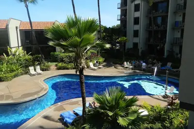 Image de Maui Condo right across from the Beach!
