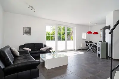 Image de Nordstrand - Geschmackvolles Ferienhaus in Norden