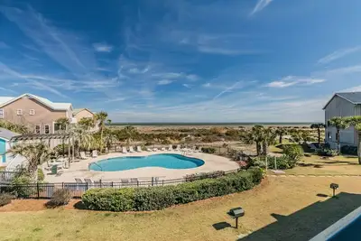Image de Direct Ocean View! M Building Pool and Ocean Views