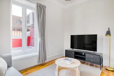 Image de Impeccable Huertas 1br Penthouse with amazing terrace, near the city center, by Blueground