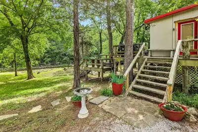 Image de BlueBird Cabin ~ on Livingston Creek
