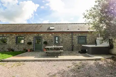 Image de 2 Fenton Home Farm, pet friendly, with hot tub in Haverfordwest