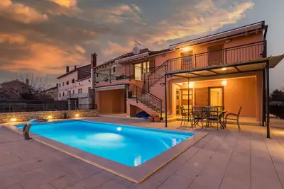 Image de Villa Ana in Central Istria for 12 persons with private saltwater Pool