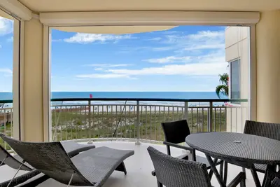 Image de Villa Monarch | Stunning Views, Private Balcony, & Beautiful Interior