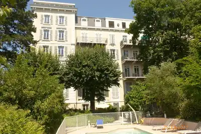 Image de Appartement dans ancien palace réhabilité, à 5 mn du centre ville et des thermes