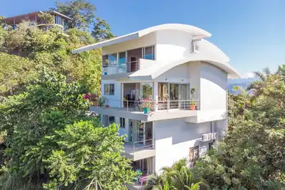 Image de Jaguar: 2-Bedroom Ocean-View Penthouse in Villa Mar y Sol