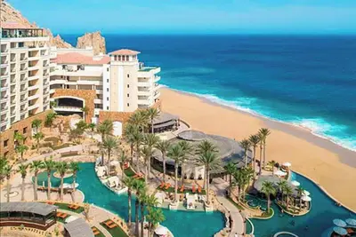 Image de Award winning, Ocean front Grand Solmar Land’s End