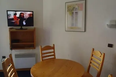 Image de 2ème étage, vue pistes de ski, sauna, hammam, balcon, télévision, 28m², Val Thorens