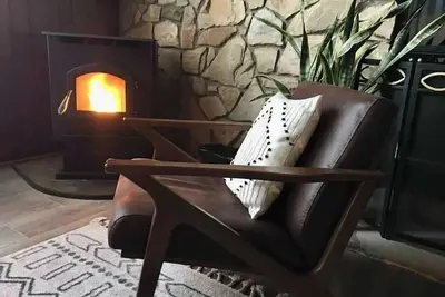 Image de Mountain Hideaway: A Peaceful Mountain Retreat