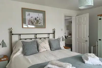 Image de Charming Country Cottage with rural views. Pet Friendly!