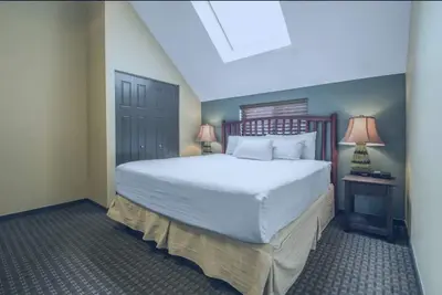 Image de 3 bed 3 bath Christmas mountain village