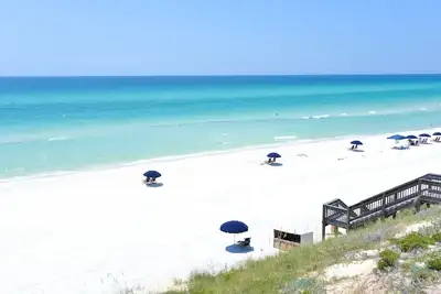 Image de Tranquil 30a Beach Bungalow: Steps from Sea, Pool with Golf Cart & Cruiser Bikes