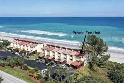 Image de Beautiful Melbourne Beach Oceanfront Townhouse