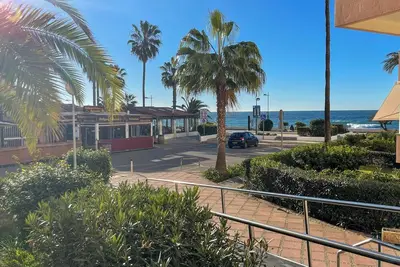 Image de Appartement de vacances La Sonrisa près de la mer avec vue sur la mer et Wi-Fi.