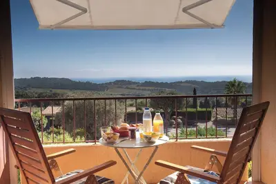 Image de \"le Soleil\" — un bijou d'appartement qui rayonne à toute saison!