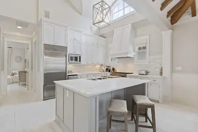 Image de Summer Availability! South of 30a in Rosemary Beach! 4 Adult Bikes!