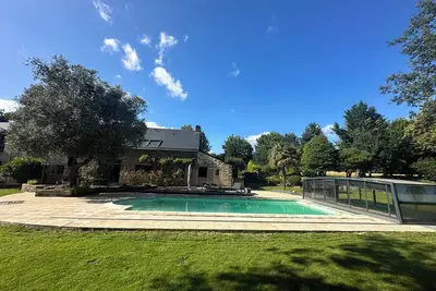 Image de Charming accommodation with swimming pool and garden.